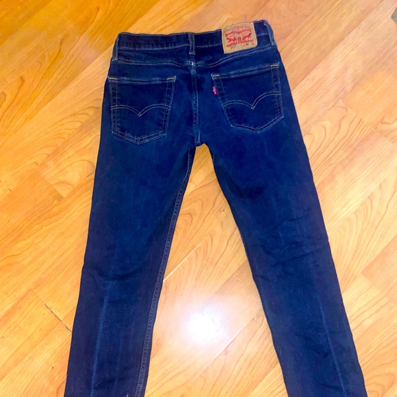 Jeans Levi’s pants. - Picture 2 of 3
